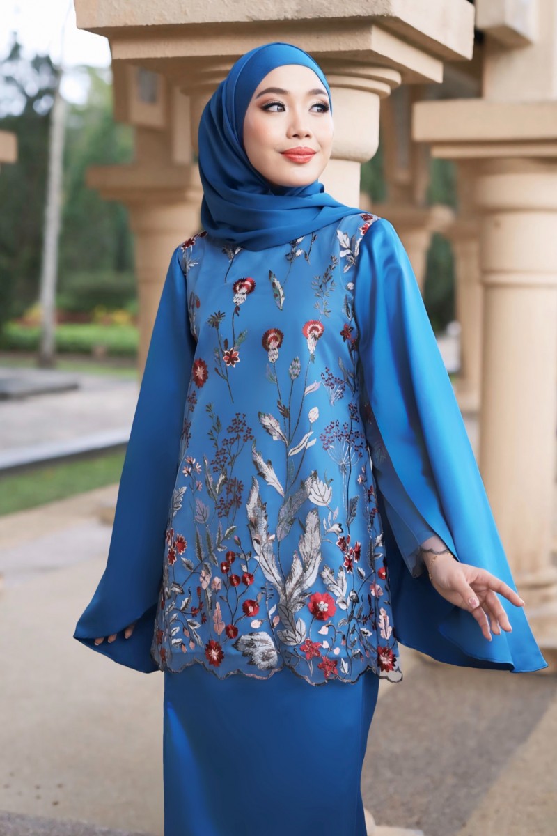 Lydia Kurung in Aqua Blue