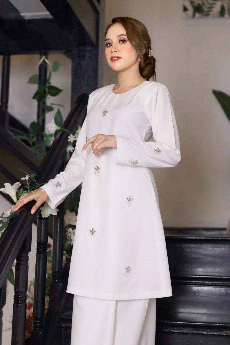 Imani Kurung in Off White