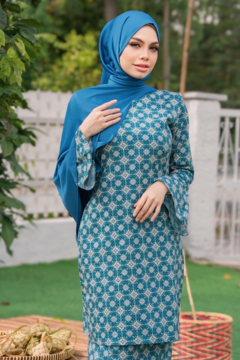 Belinda Kurung in Teal Blue