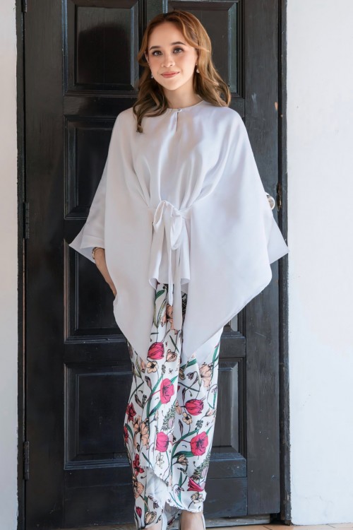 Elara Kaftan in Off White