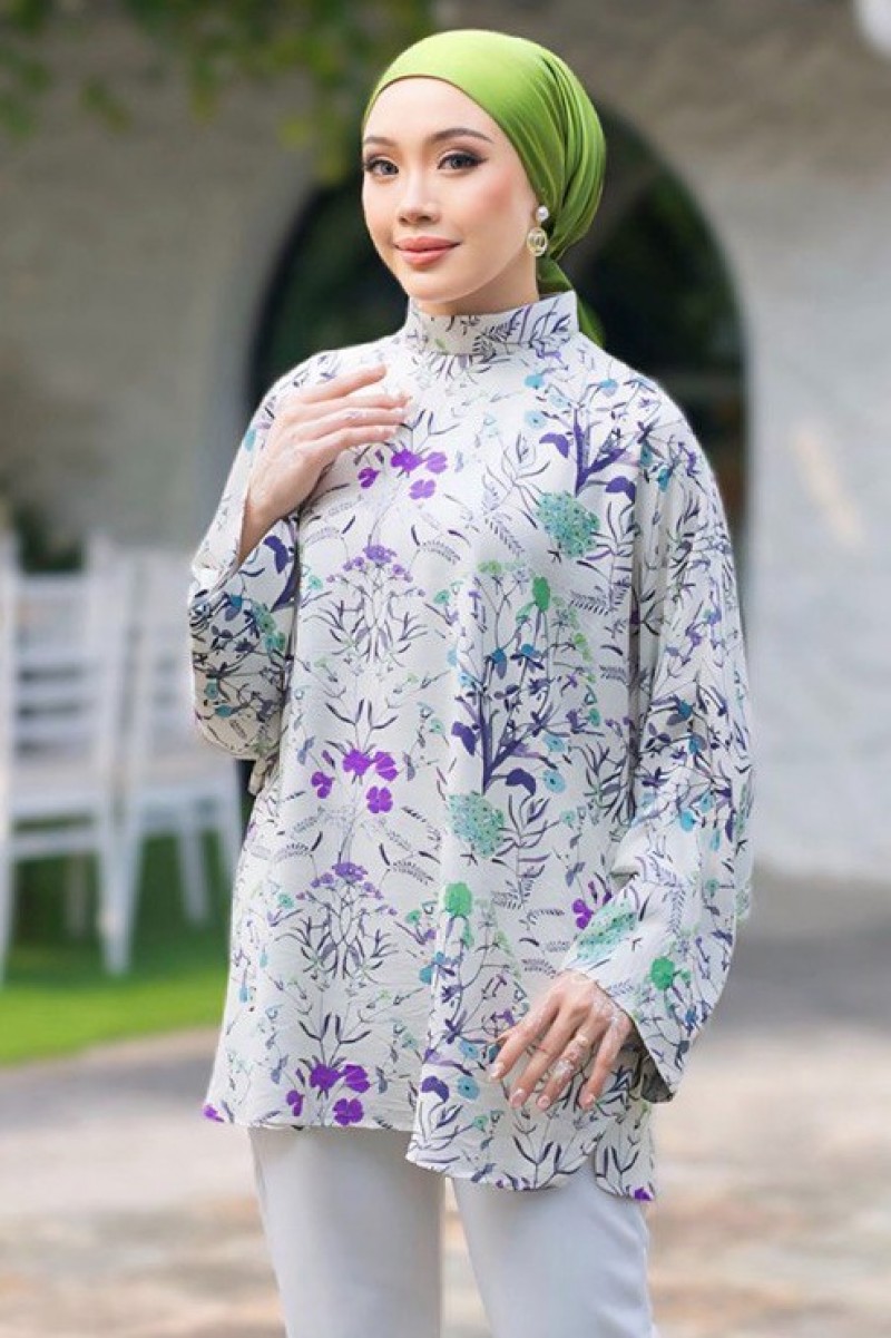 Regina Shirt in Violet