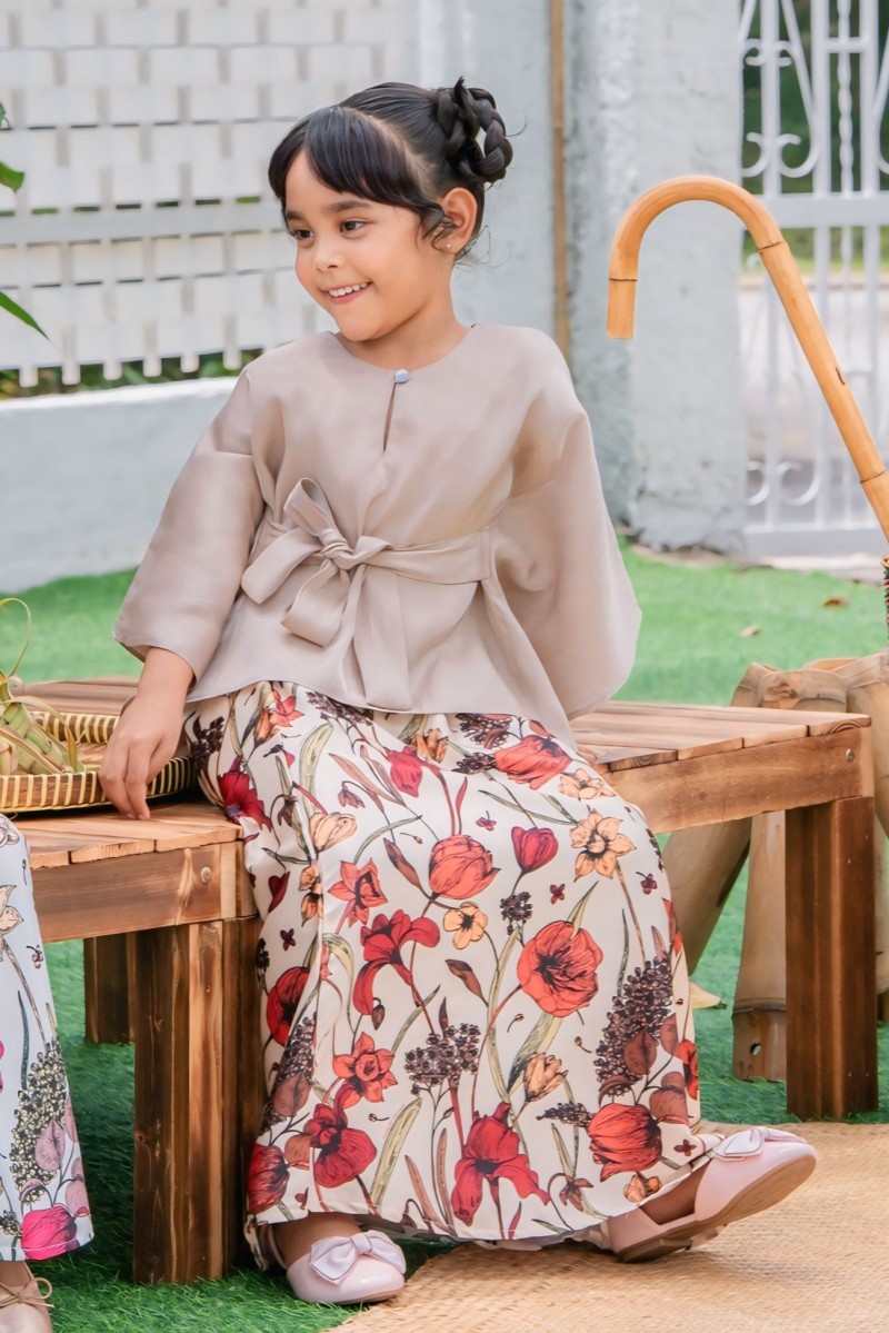 Elara Kaftan Kids in Warm Beige